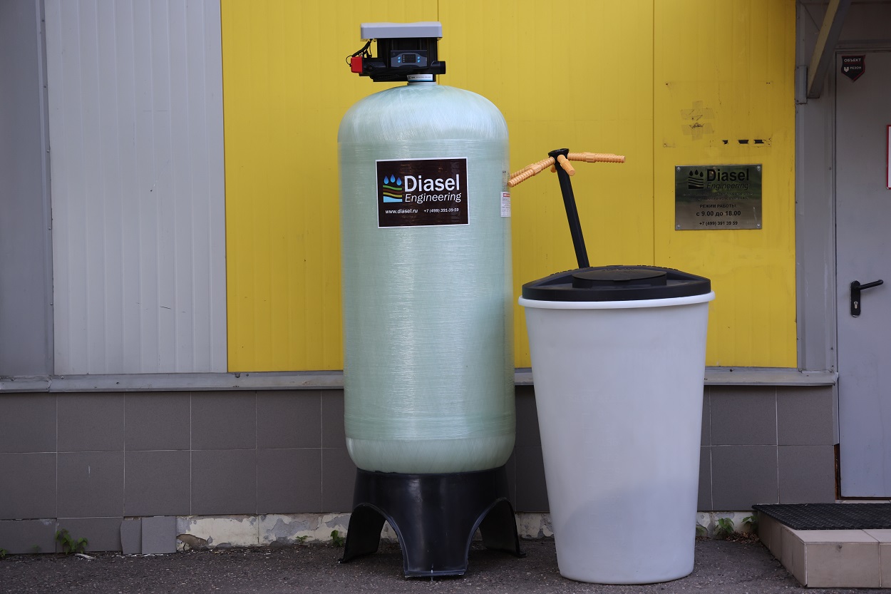 Фильтр анионитовый для обессоливания воды DFD 3072