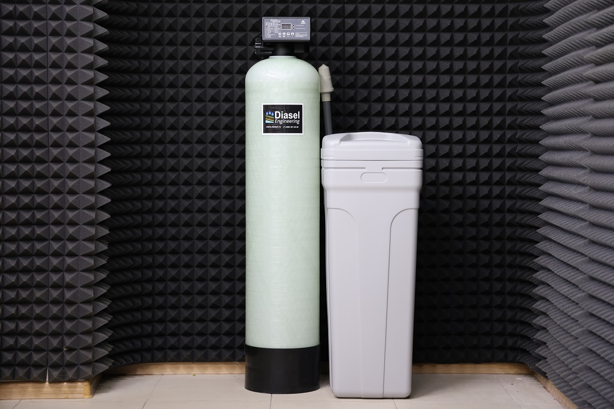 Анионитовый фильтр жесткости воды DFD 1044