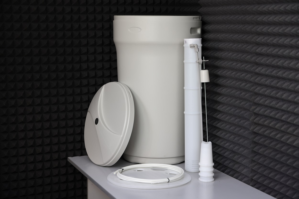 Солевой бак большой в 145 литров