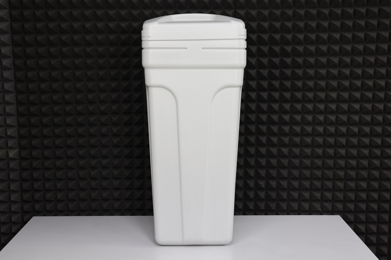 Солевой бак на 100 литров объема