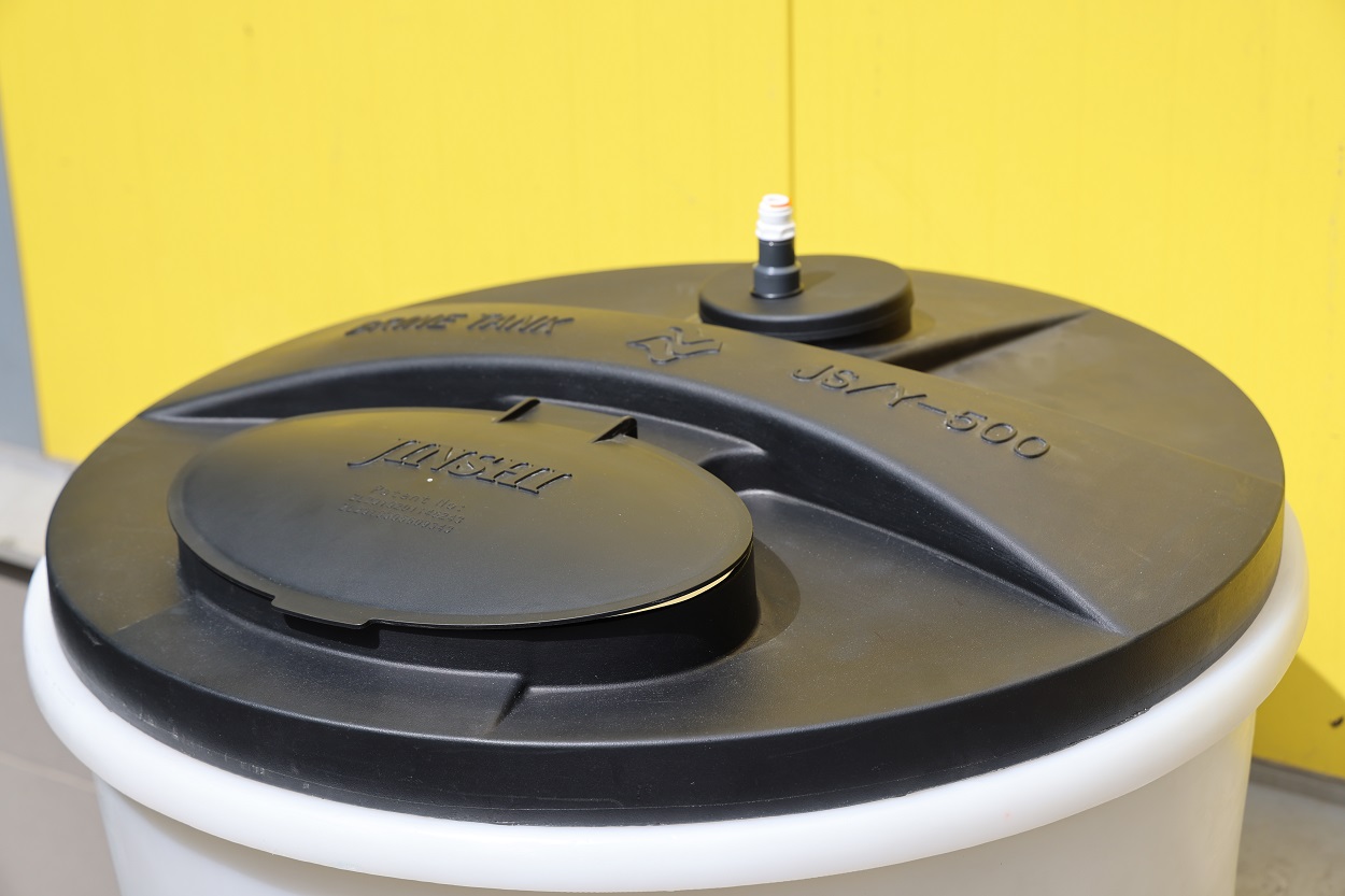 Солевой бак на 500 л объем