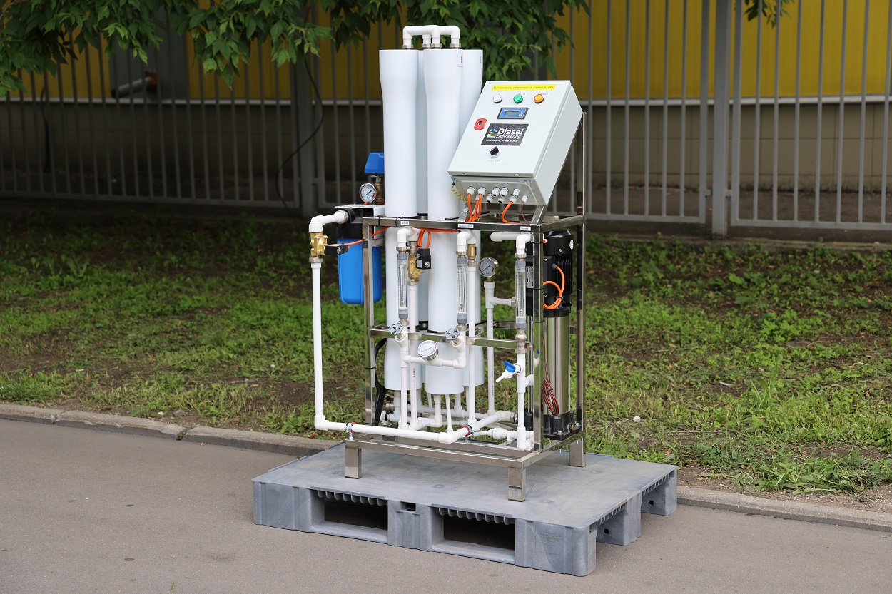 Установка обратного осмоса DRO-4040-4